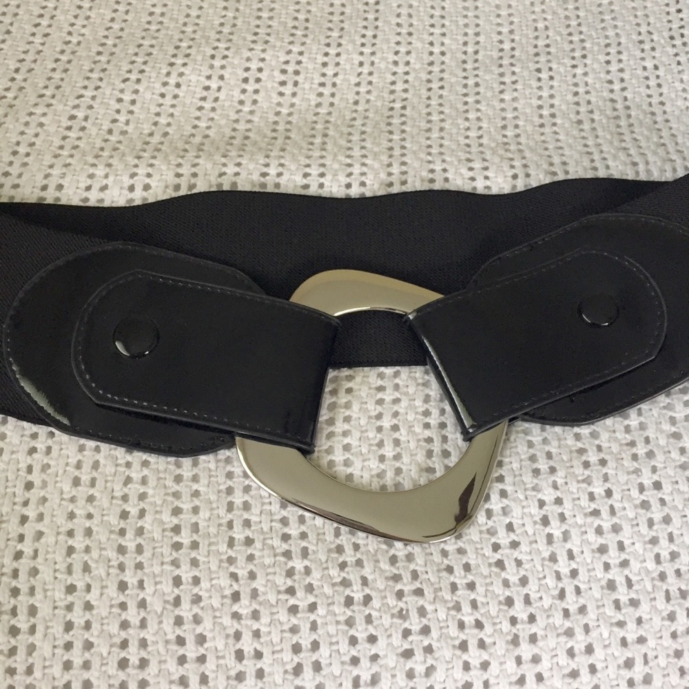 WHBM - White House Black Market Wide Stretch Belt